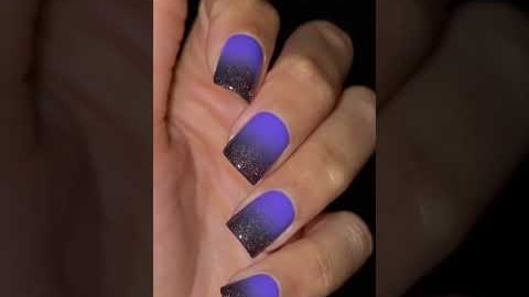 TRENDY FALL OMBRÉ NAIL ART USING NEW HOLO TACO POLISH #ad #halloweenmood #nailart