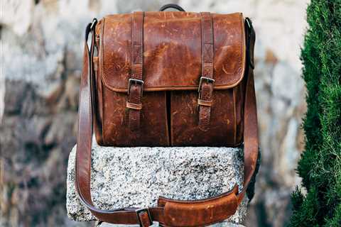 mens messenger bag - Good Earth Montana