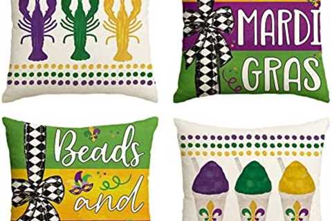 AVOIN colorlife Happy Mardi Gras Beads and Bling Crawfish Smoothie Throw Pillow Covers, 18 x 18..