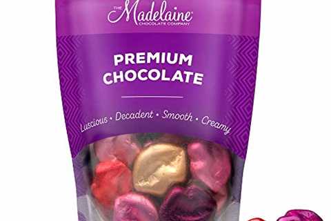 Madelaine Kiss Chocolate Lips – Valentine’s Day Chocolate Candy – Premium Milk Chocolate Lips..