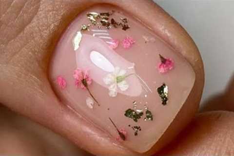 Manicure with Dry Flowers: The Gentlest Technique in Nail Design | Best Nail Art