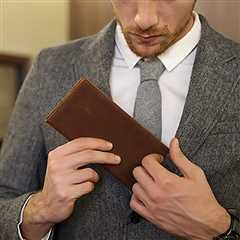 Men’s Leather Gifts - Full Guide