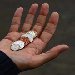 I Just Watched Someone Drop £125 on a Broken 20p Coin (And Now I'm Digging Through My Change Jar)