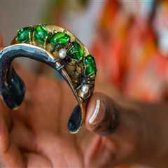 The Impact of Technology on Vintage Jewelry Production and Design