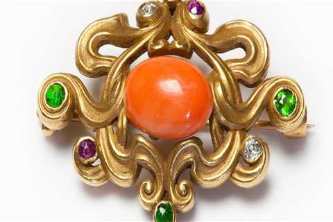 The Fascinating World of Vintage Jewelry