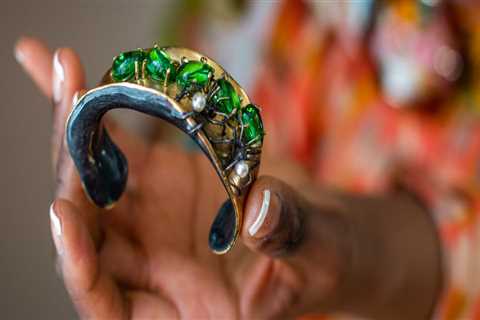 The Impact of Technology on Vintage Jewelry Production and Design
