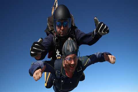 Why Licensed Skydivers Matter For Bounce House Events In Portland, OR