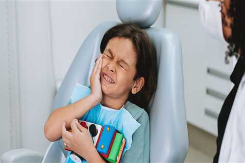 After A Dental Emergency In Basel: Visiting Natural Health Shops For Gentle Recovery