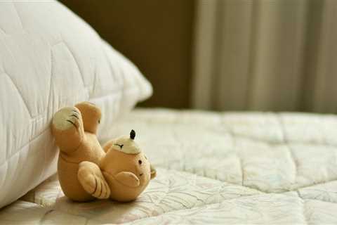 Elevate Your Naples Home with Fine Glassware and Garden Aesthetics